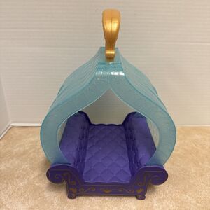 Disney Store Rajah Play Set, 12” Disney Parks Aladdin, Jasmine EUC Bed Only